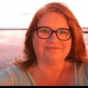 Meet your Posher, Carla